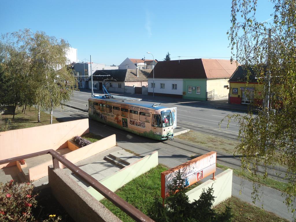 Apartman Osijek Eksteriør billede